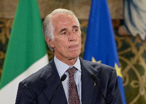 意大利足球协会主席展现信心：国家队前景光明，个别球迷举止不应波及尤文图斯