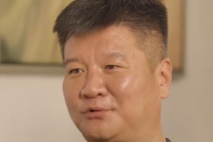 李金羽拒绝回望球技录影，昔日足迹成过去，全力投入当下训练